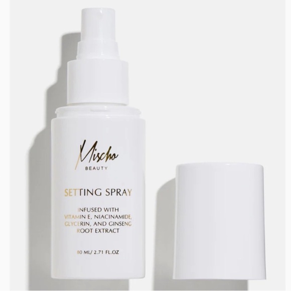 Mischo Beauty Other - Mischo Beauty setting spray new in box